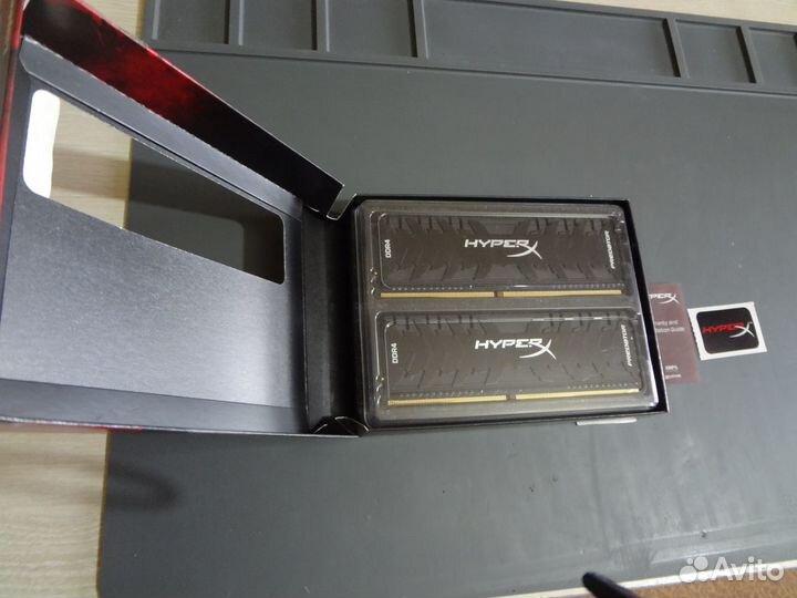 Kingston HyperX Predator (HX432C16PB3K2/8) 8 гб
