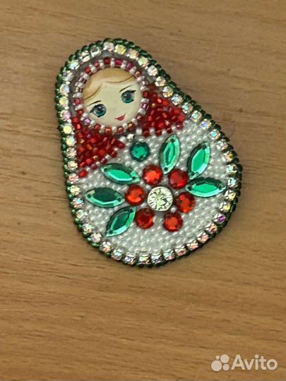 Брошь Матрешка