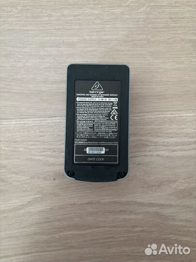 Гитарная педаль behringer reverb