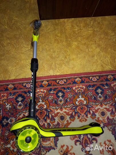 Детский 3-колесный самокат Novatrack Rainbow