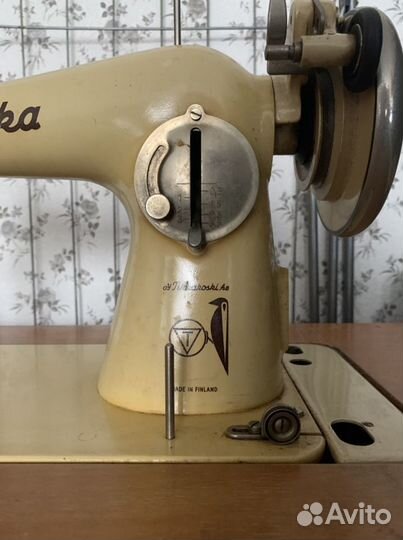 Швейная машинка tikka