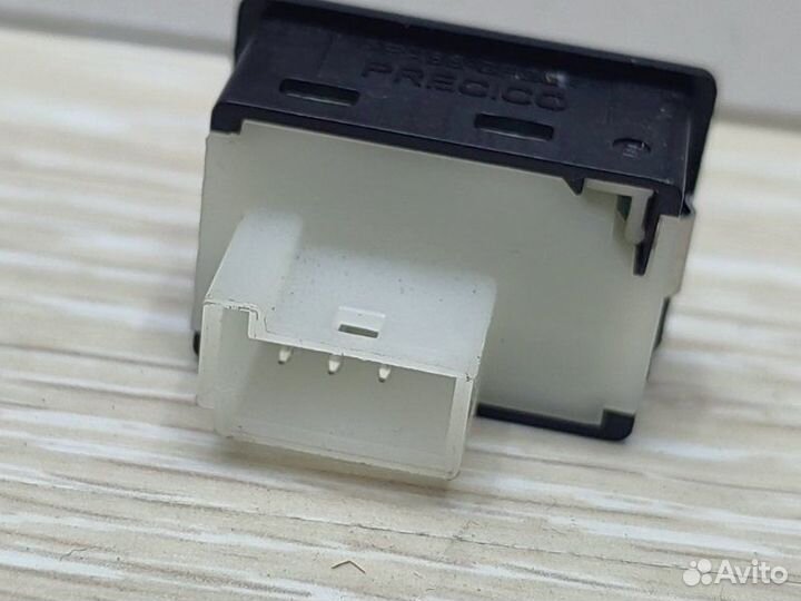 Кнопка открывания багажника Bmw 3 F30 N55B30A 2013