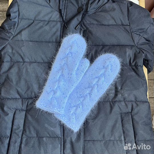 Варежки с пайетками