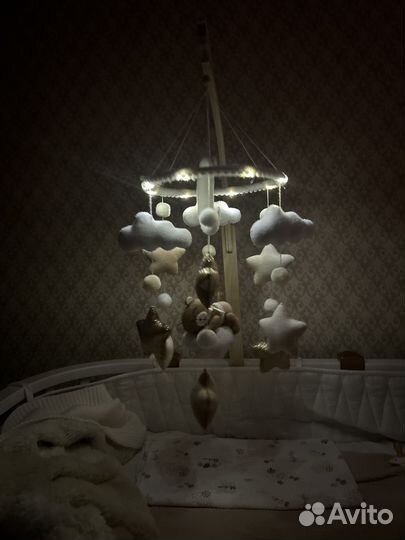 Мобиль на кроватку с кронштейном