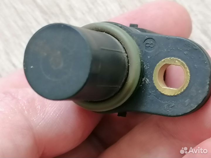 Датчик положения распредвала 4.4 N62 BMW X5 E53