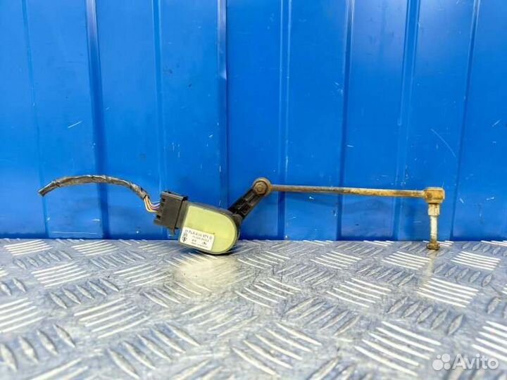 Датчик положения кузова Audi Q7 4L 4.2 BAR 2006