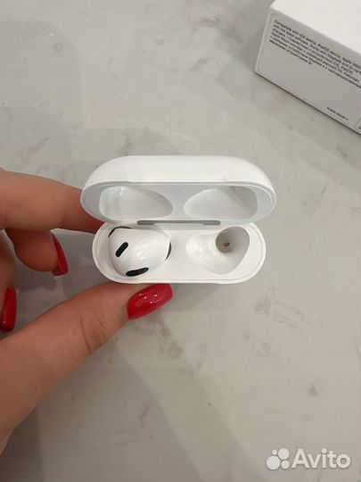 Airpods 3 кейс с левым наушником