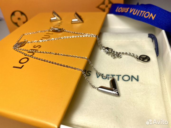 Louis vuitton цепь в серебряном цвете