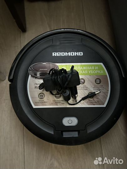 Робот пылесос Redmond RV-R350