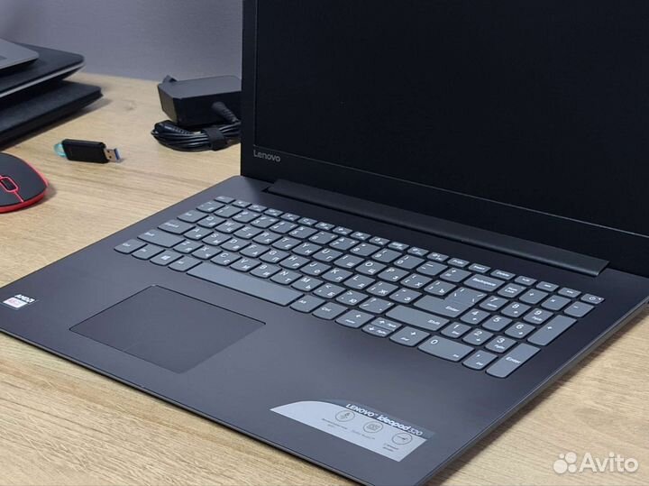 Новый Lenovo 8/256 SSD FuLL-HD ноутбук