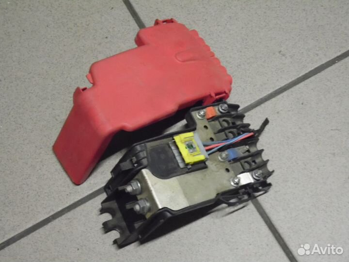 Клемма плюсовая акб Пежо 308