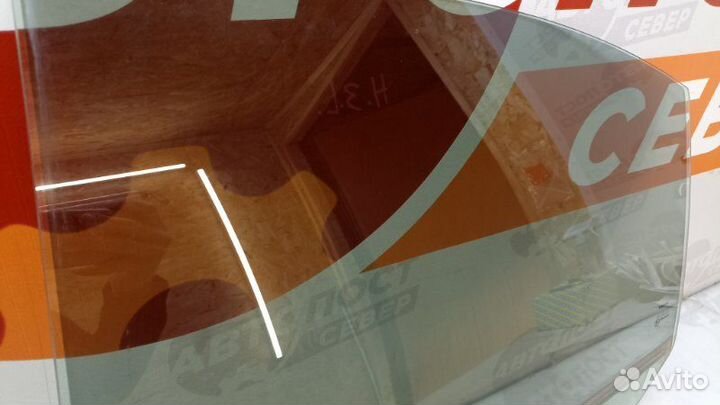 Стекло двери заднее левое Nissan Primera 1.6 P12