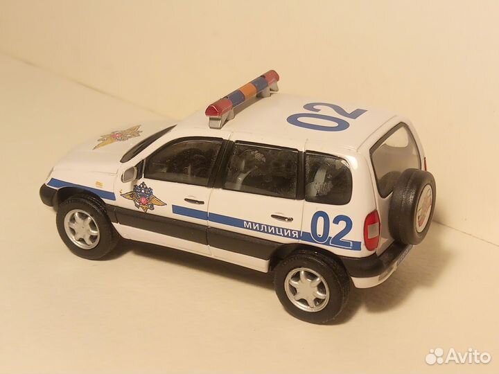 Шевроле Нива 1:43 милиция хонгвелл