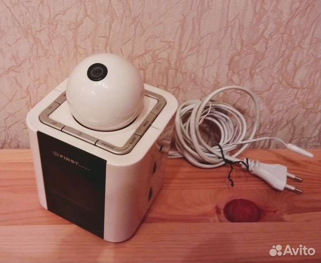 Часы проекционные с радиоприёмником