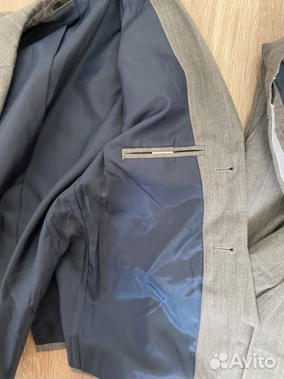 Костюм брючный школьный новый
