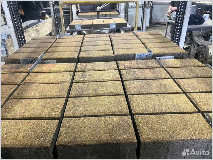 Тротуарная плитка и поребрик заказ от 120 м2