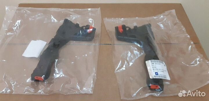 Кронштейн крыла Opel Astra H