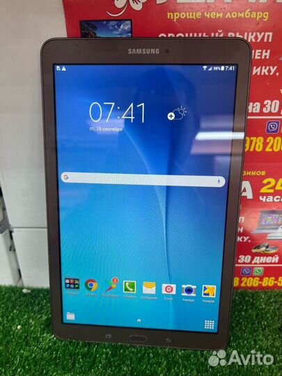 Планшет Samsung Galaxy Tab E 9.6 SM-T561N(2015)