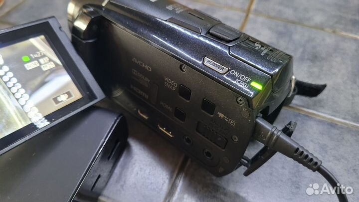 Видеокамера Canon HFM52 питание от USB