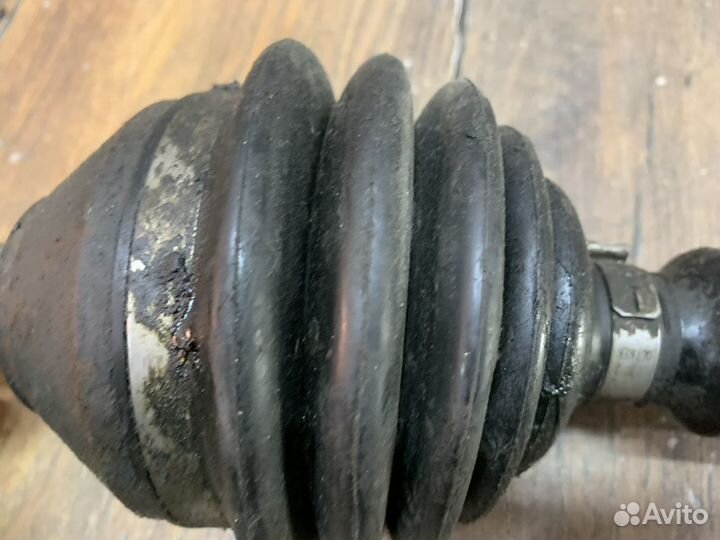 Volkswagen Polo шрус наружный передний