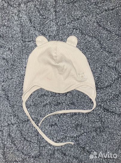 Шапка на 3-6 месяцев