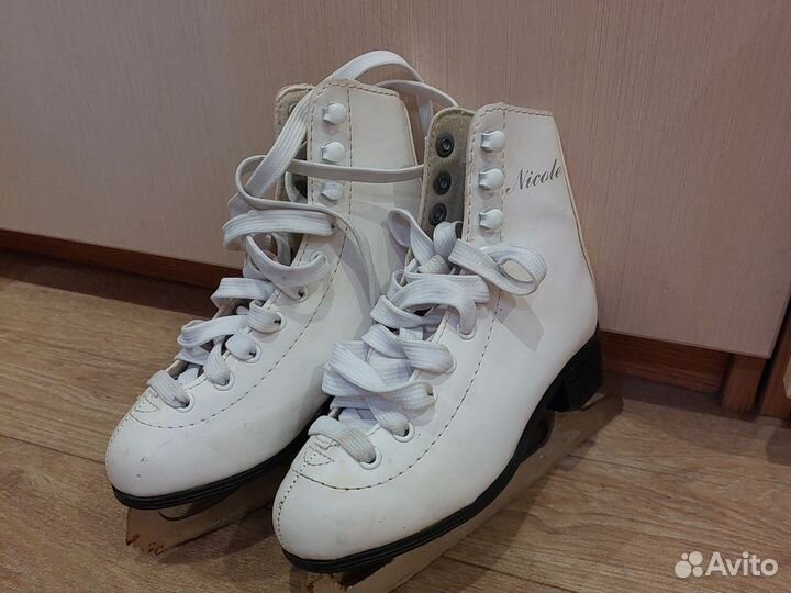 Коньки фигурные 30рр кожа