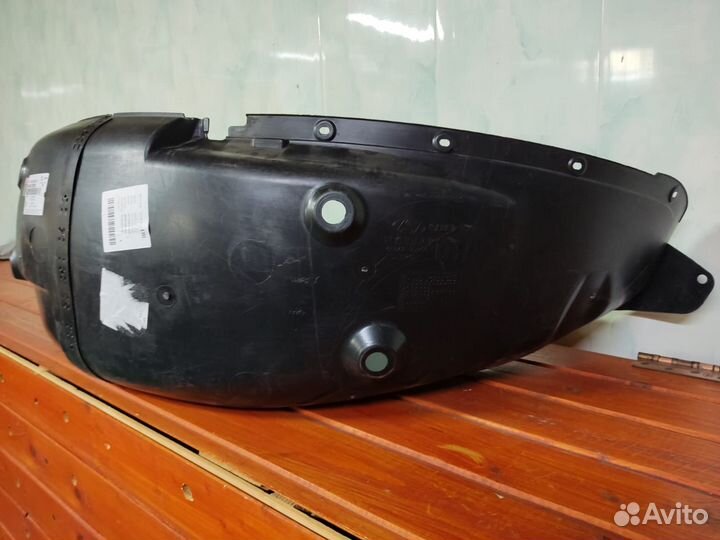 Подкрылок задний правый Hyundai Santa Fe 2. 2005-2