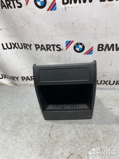 Ящик полка центральная задних пассажиров Bmw X5