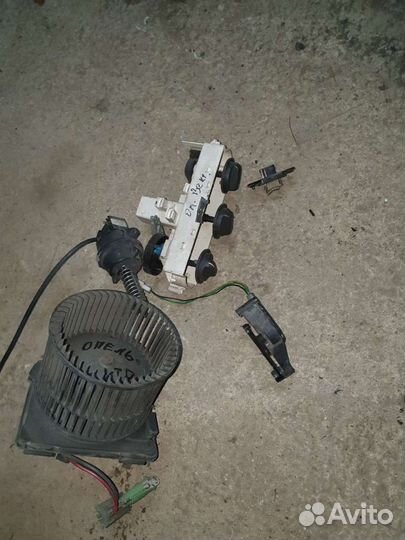 Моторчик и радиатор печки опель вектра 96г
