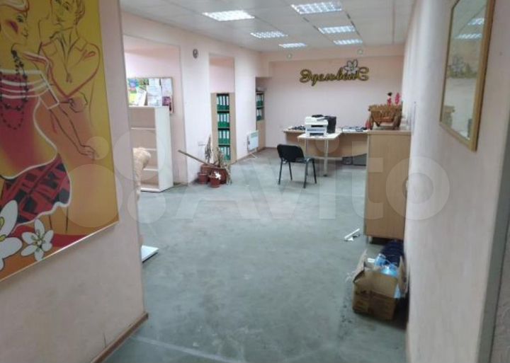 Помещение Свободного назначения, 329.9 м²