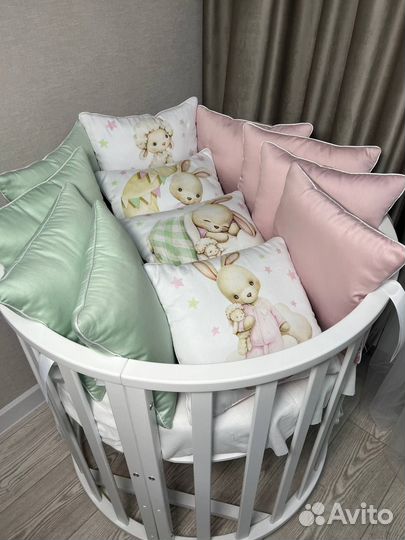 Комплект в детскую кроватку евро сатин