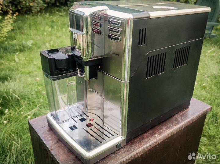 Кофемашина Saeco Incanto HD8918