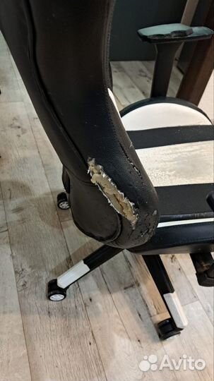 Компьютерное кресло