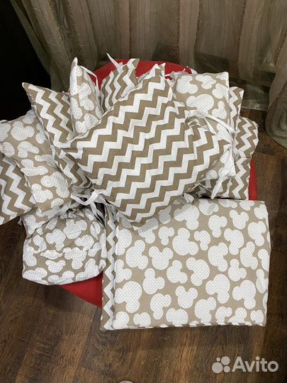 Бортики в детскую кроватку