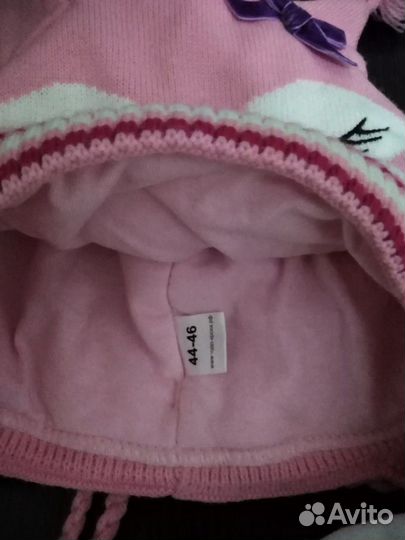 Шапки на девочку,с паетками и бисером размер 44-46