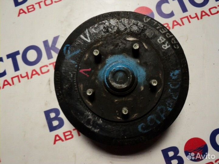 Ступица Зад Право mazda capella GV8W F8