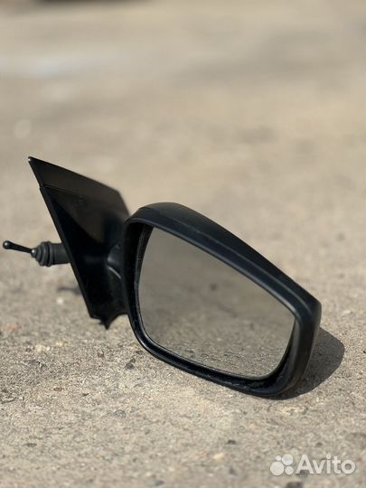 Боковое зеркало на hyundai solaris1 правое