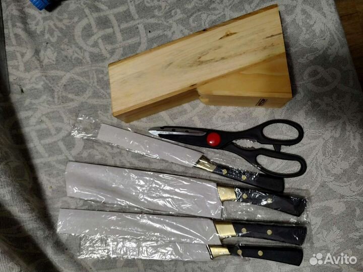 Набор ножей с подставкой