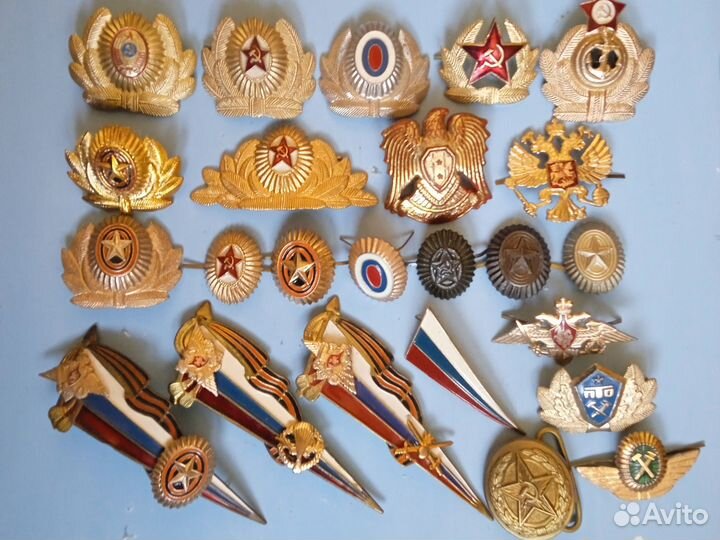 Дембельские значки, кокарды, эмблемы