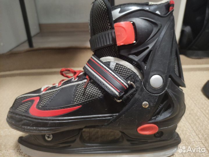 Роллековые коньки