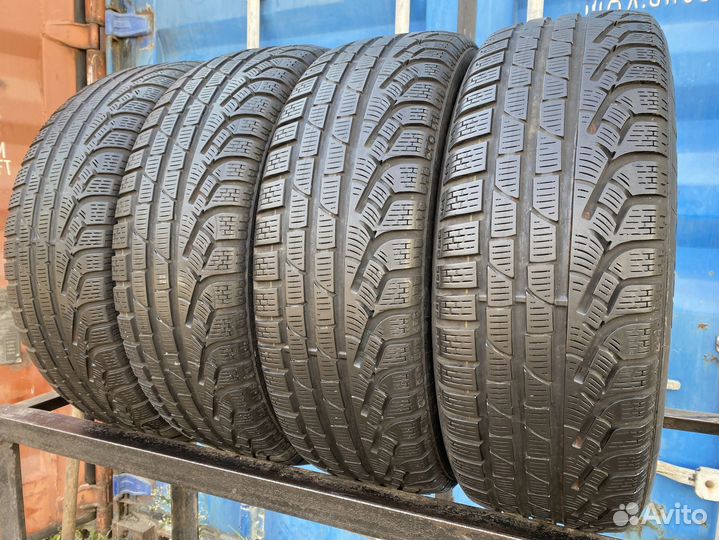 Pirelli Winter Sottozero 240 Serie II 215/60 R18 96H