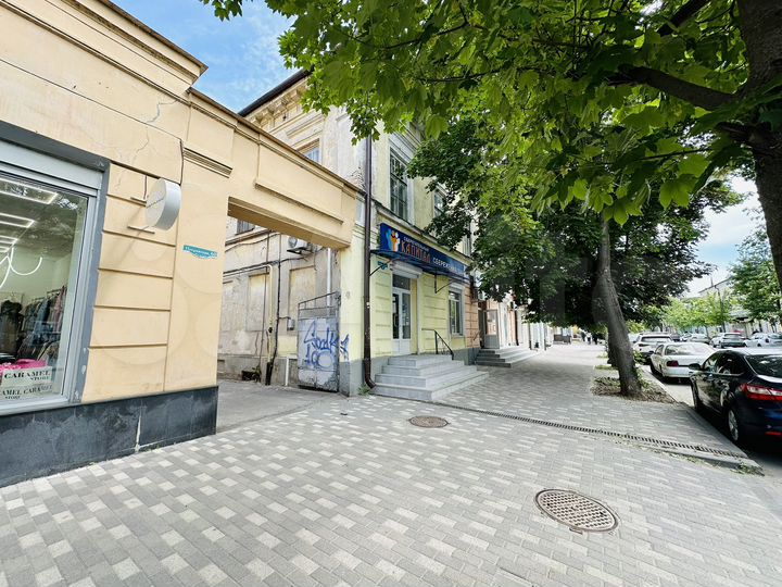 2-к. квартира, 74 м², 1/1 эт.