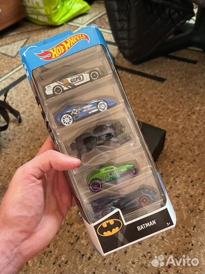 Hot wheels batman 5 в 1