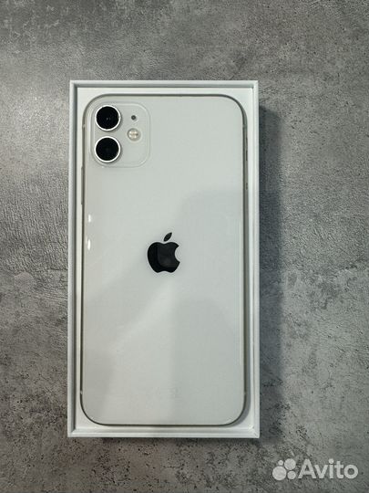 iPhone 11, 64 ГБ