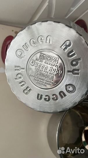 Набор кастрюль и сковорода