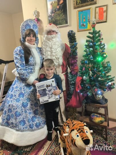 Поздравление Белый Мишка, ростовые куклы. Панда