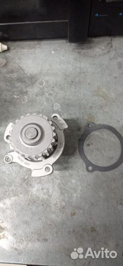 Помпа на LADA granta