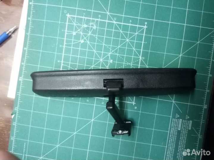 Зеркало заднего вида салонное