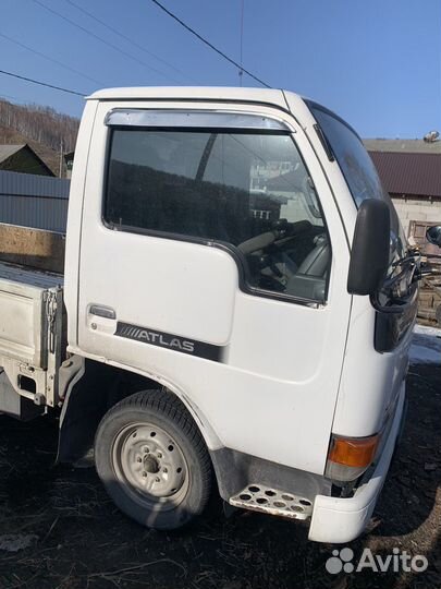 Nissan Atlas бортовой, 1998