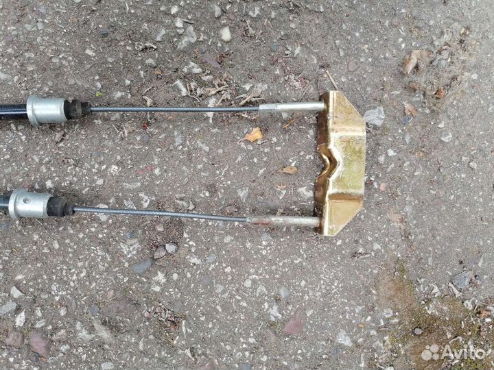 Трос ручника